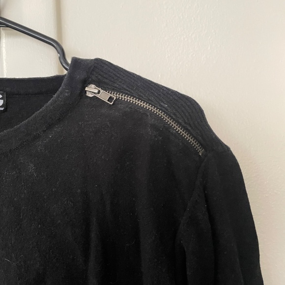 Guess Women's Black Sweater - Picture 2 of 3